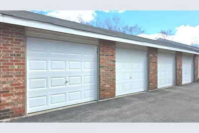 4302 W Shamrock Lane #2D, McHenry, IL 60050 - Photo 7