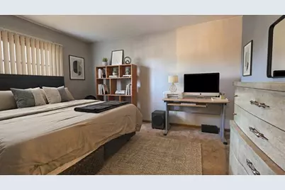 4302 W Shamrock Lane #2D, McHenry, IL 60050 - Photo 5