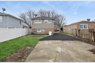 2808 W 140th Place, Blue Island, IL 60406 - Photo 17