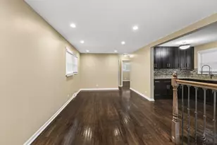 2808 W 140th Pl, Blue Island, IL 60406 - Photo 5