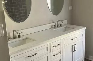 61 7th Ave, La Grange, IL 60525 - Photo 7