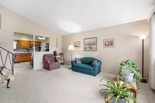 25 N Craig Pl, Lombard, IL 60148 - Photo 3