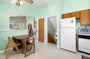 25 N Craig Pl, Lombard, IL 60148 - Photo 9