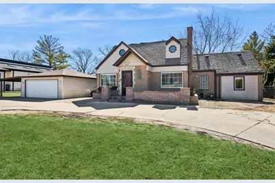 23 W Algonquin Road, Des Plaines, IL 60016 - Photo 1