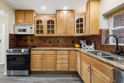 23 W Algonquin Road, Des Plaines, IL 60016 - Photo 7