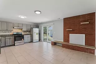 16524 Sawyer Ave, Markham, IL 60428 - Photo 5