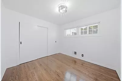 5039 W 64th Place, Chicago, IL 60638 - Photo 13