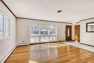 204 W Clarendon St, Arlington Heights, IL 60004 - Photo 5