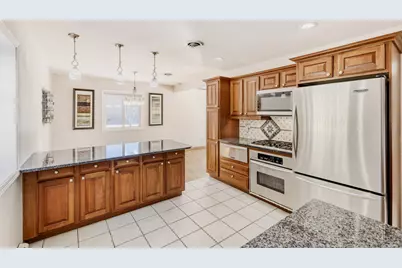 204 W Clarendon Street, Arlington Heights, IL 60004 - Photo 9