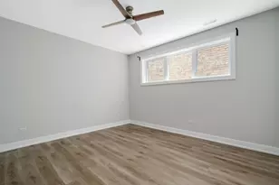 3956 S Indiana St, Chicago, IL 60653 - Photo 9