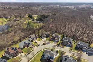 715 Blue Ridge Dr, Streamwood, IL 60107 - Photo 3