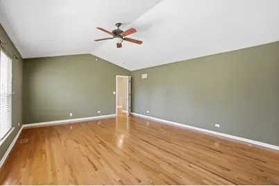 715 Blue Ridge Drive, Streamwood, IL 60107 - Photo 15