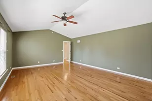 715 Blue Ridge Dr, Streamwood, IL 60107 - Photo 15