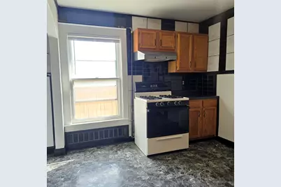 1173 W Pleasant Street, Freeport, IL 61032 - Photo 7