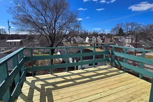 1173 W Pleasant St, Freeport, IL 61032 - Photo 19