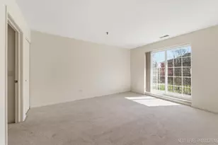 147 Hunt Club Dr, Saint Charles, IL 60174 - Photo 13