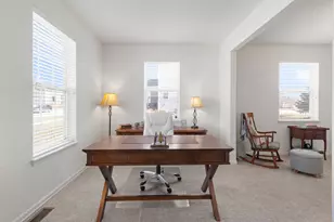 443 Zachary Dr, Hampshire, IL 60140 - Photo 9