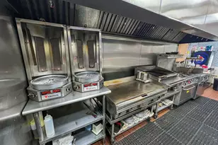 6045 N Cicero Ave, Chicago, IL 60646 - Photo 5