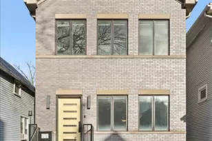 1733 N Troy St, Chicago, IL 60647 - Photo 1