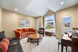 203 Windham Cir, Yorkville, IL 60560 - Photo 15