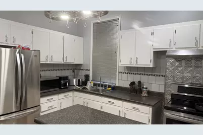 11824 S Stewart Avenue #1, Chicago, IL 60628 - Photo 5