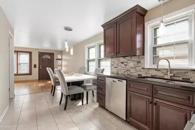 4846 S Luna Avenue, Stickney, IL 60638 - Photo 9