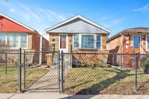 4846 S Luna Ave, Chicago, IL 60638 - Photo 3