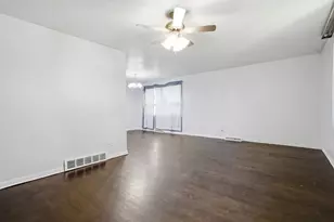 9224 Melvina Ave, Oak Lawn, IL 60453 - Photo 3