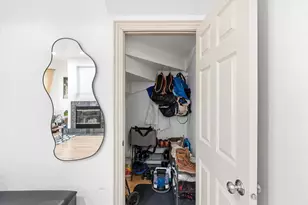 5739 N Winthrop Ave, Chicago, IL 60660 - Photo 11