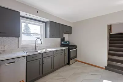 12226 S Racine Avenue, Chicago, IL 60643 - Photo 9