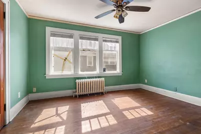 212 N Gardiner Avenue, Rockford, IL 61107 - Photo 9