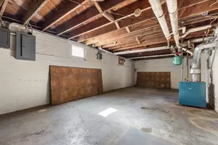 212 N Gardiner Ave, Rockford, IL 61107 - Photo 15