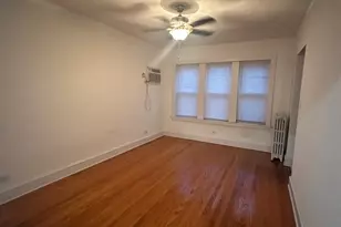 2333 W Farwell Ave, Chicago, IL 60645 - Photo 13