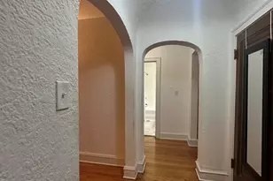 2333 W Farwell Ave, Chicago, IL 60645 - Photo 3