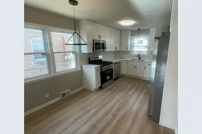 654 W 111th Street, Chicago, IL 60628 - Photo 11