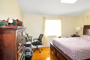 7806 W 80 Pl, Bridgeview, IL 60455 - Photo 9