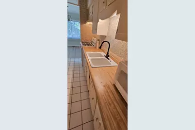 2700 Mitchell Drive #5, Woodridge, IL 60517 - Photo 5