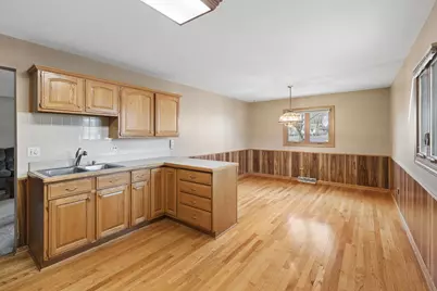 16 S Margaret Street, Joliet, IL 60436 - Photo 3