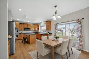 368 Kingsbury Dr, Dekalb, IL 60115 - Photo 5