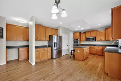 368 Kingsbury Drive, Dekalb, IL 60115 - Photo 7