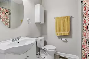 313 Thistle Dr, Bolingbrook, IL 60490 - Photo 15