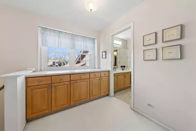 939 Brown Deer Drive, Westmont, IL 60559 - Photo 11