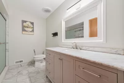 8941 Golden Oak Court, Hickory Hills, IL 60457 - Photo 17