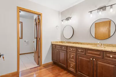 8941 Golden Oak Court, Hickory Hills, IL 60457 - Photo 21