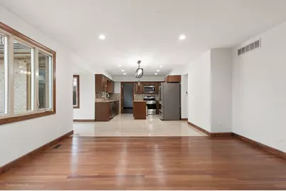 8941 Golden Oak Court, Hickory Hills, IL 60457 - Photo 7