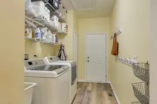 4540 W Westchester Ln, Libertyville, IL 60048 - Photo 13