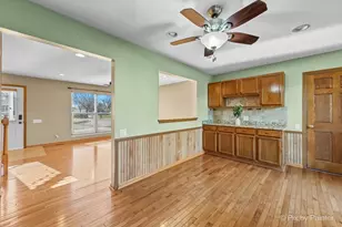 1502 Sawgrass Ct, Elgin, IL 60123 - Photo 9