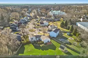 1502 Sawgrass Ct, Elgin, IL 60123 - Photo 35