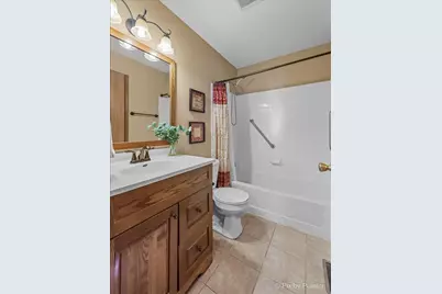 1502 Sawgrass Court, Elgin, IL 60123 - Photo 13