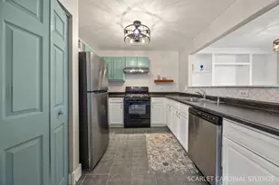 220 Presidential Blvd, Oswego, IL 60543 - Photo 7